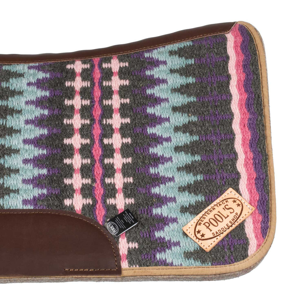 Pool's contoured western saddle pad