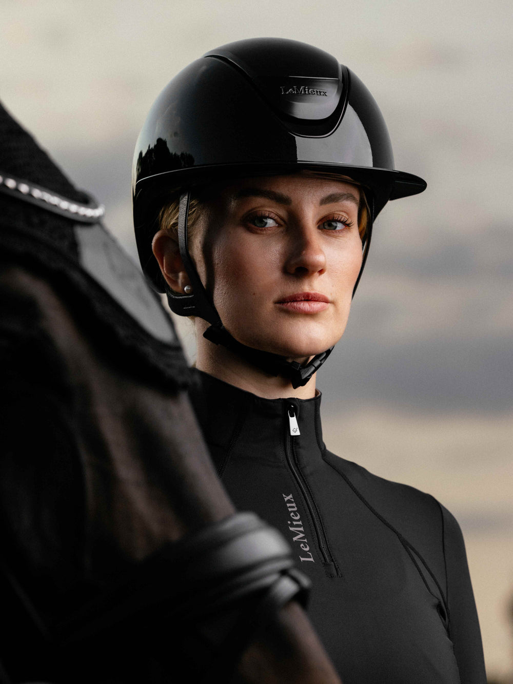 LeMieux Verv® Turnierhelm, Glanzschwarz